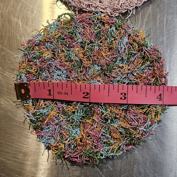 Handmade Set of 3 Round Dish Scrubby Multicolor, Hot Pink, Dusty Pink 4in - Picture 3 of 5